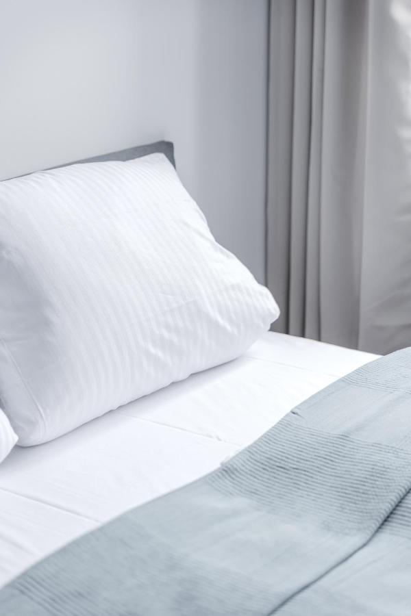 Flats 4 You, Moderne City Wohnung Naehe Hbf, Due-Messe 20 Min, Netflix, Kueche Дуйсбург Екстериор снимка
