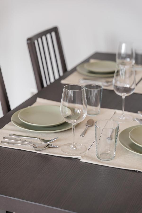 Flats 4 You, Moderne City Wohnung Naehe Hbf, Due-Messe 20 Min, Netflix, Kueche Дуйсбург Екстериор снимка