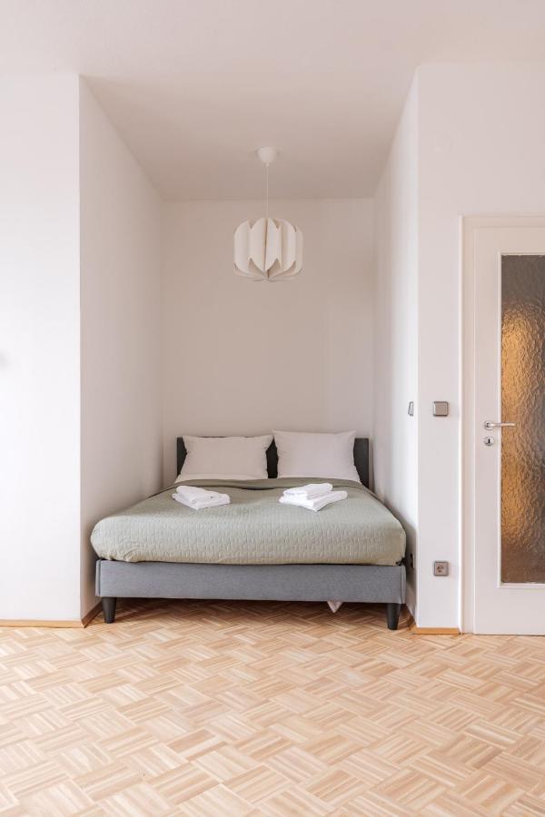 Flats 4 You, Moderne City Wohnung Naehe Hbf, Due-Messe 20 Min, Netflix, Kueche Дуйсбург Екстериор снимка